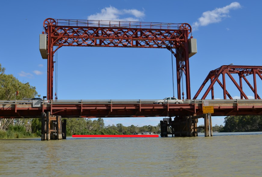 Paringa Bridge with a red line showing the navigation pass area 